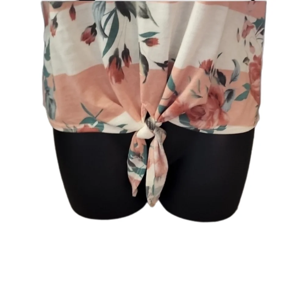 : Ladies Top - Picture 3 of 3